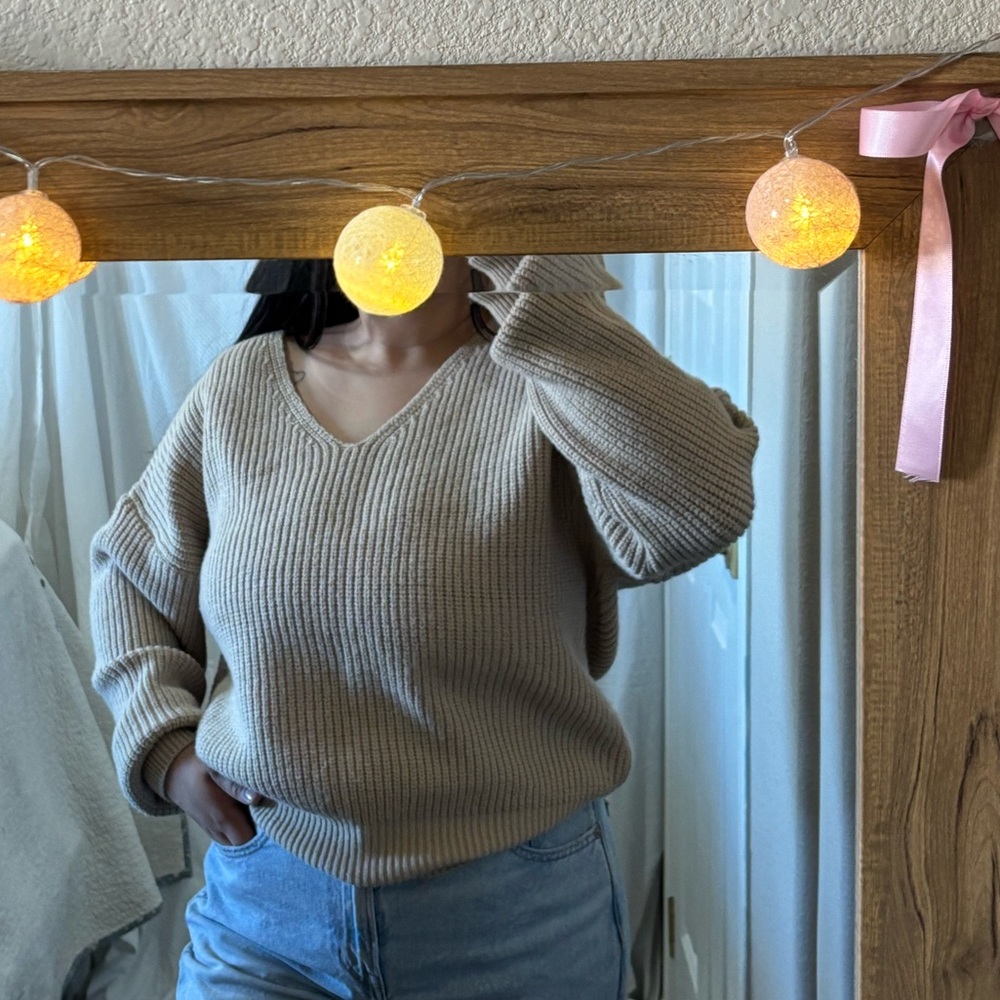 𝓕𝓸𝓻𝓮𝓿𝓮𝓻 21 𝓒𝓱𝓾𝓷𝓴𝔂 𝓢𝔀𝓮𝓪𝓽𝓮𝓻 - Picture 6 of 6